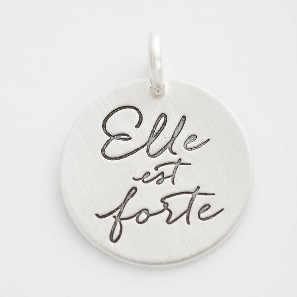 'Elle Est Forte' Charm